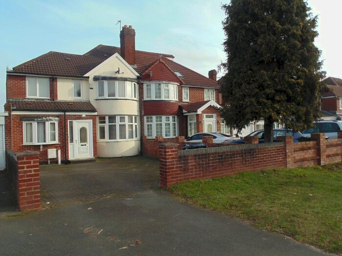 5 Bedroom Semi-Detached House To Rent In Cliveden Avenue, Birmingham B42