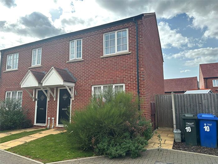 3 Bedroom Semi-Detached House For Sale In Hornton Drive, Banbury, Oxfordshire, OX16