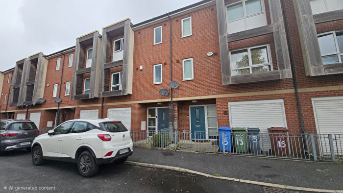 4 Bedroom Town House For Sale In Turing Close, Manchester, Lancashire, M11