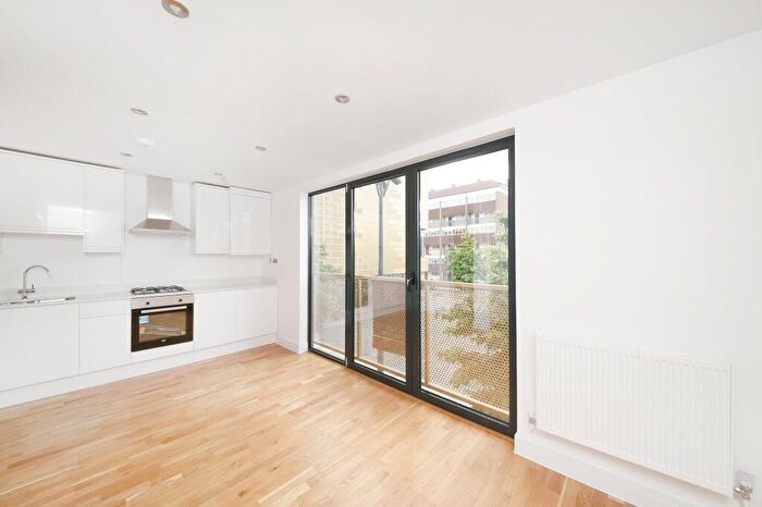 1 Bedroom Flat To Rent In Giffin Street, Market House, SE8