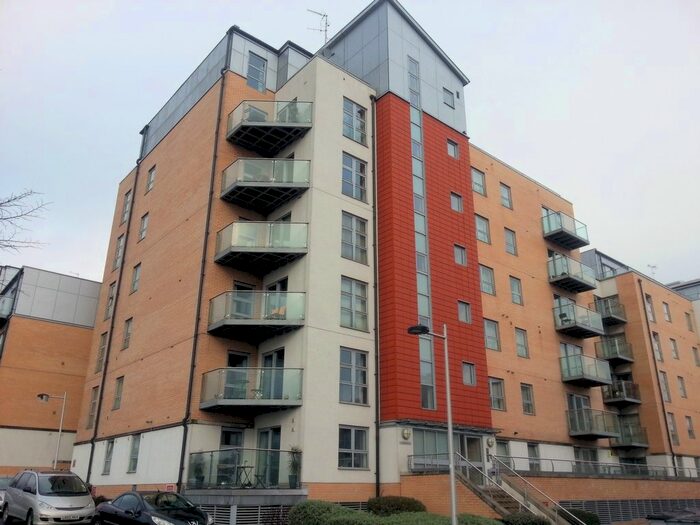 1 Bedroom Flat To Rent In Lyndon House, Queen Mary Avenue, South Woodford, E18