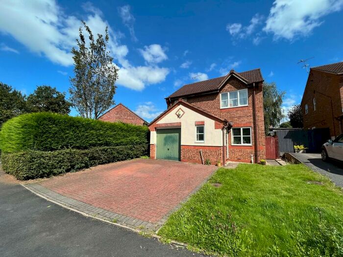 3 Bedroom Detached House To Rent In Sorrel Close, Uttoxeter, ST14