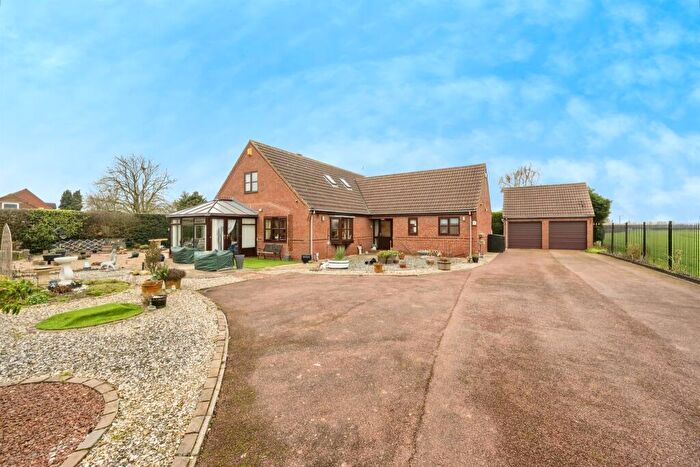 5 Bedroom Detached Bungalow For Sale In Slay Pit Close, Hatfield Woodhouse, Doncaster, DN7