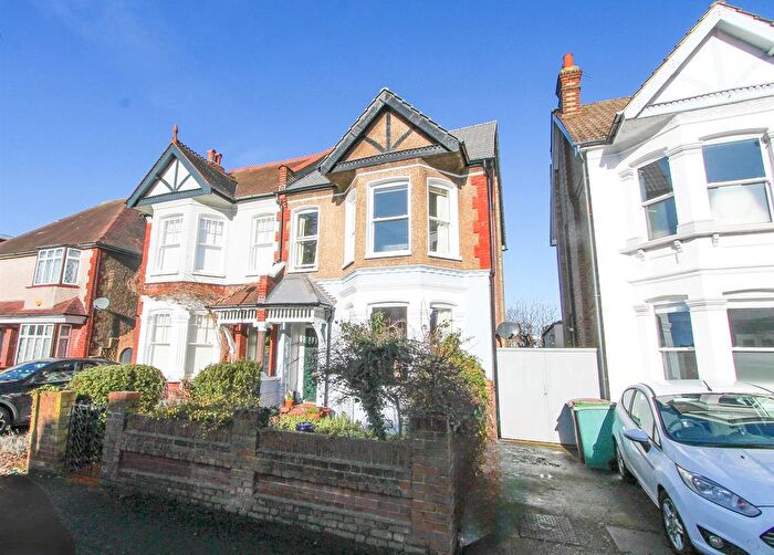 4 Bedroom Semi-Detached House For Sale In Park Road, Wallington, SM6