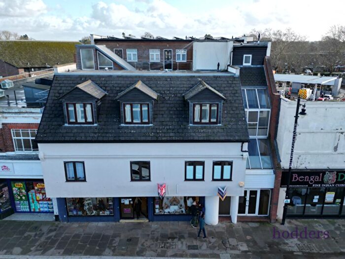 1 Bedroom Apartment To Rent In Chertsey, Surrey, KT16