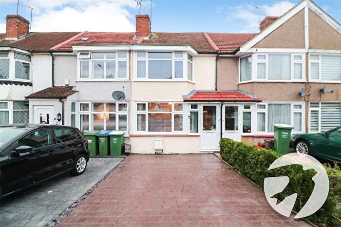 2 Bedroom Terraced House For Sale In Parkside Avenue, Barnehurst, Kent, DA7