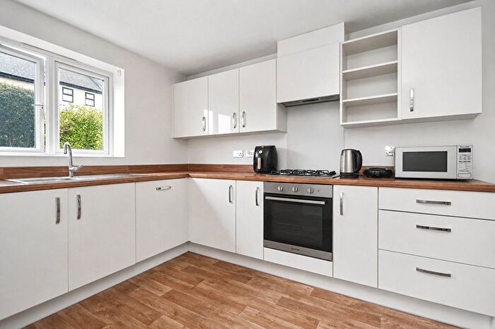 4 Bedroom Detached House For Sale In Haydock Avenue, Castleford, West Yorkshire, WF10