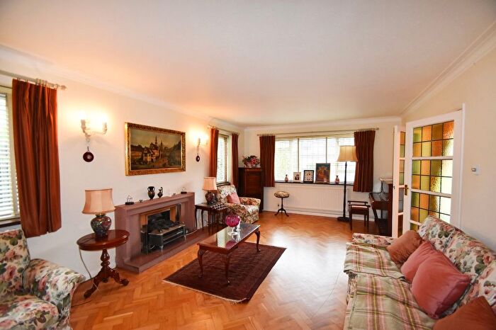 4 Bedroom Detached House To Rent In Moreland Drive, Gerrards Cross, Buckinghamshire, SL9