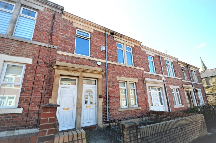 2 Bedroom Flat To Rent In Shipcote Terrace, Gateshead, NE8