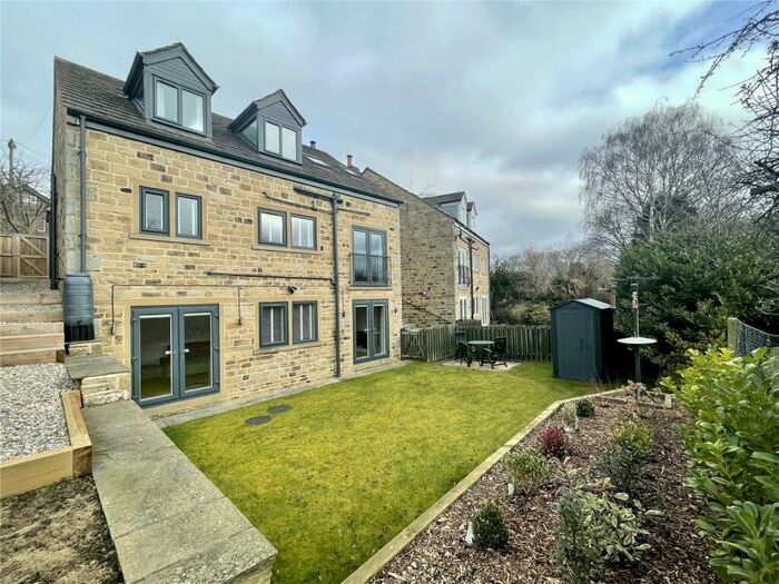 Property To Rent In Smith House Lane, Lightcliffe, Halifax, HX3