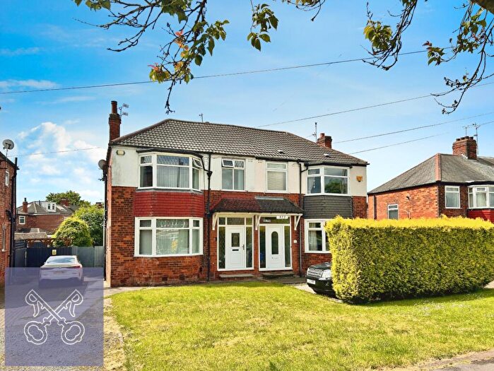 4 Bedroom Semi-Detached House For Sale In Cottingham Road, Hull, HU5