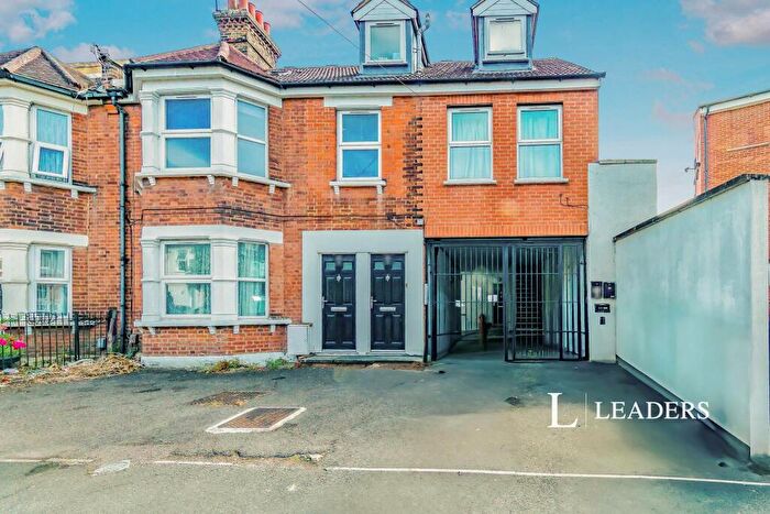 1 Bedroom Flat To Rent In Martins Road, Bromley, BR2