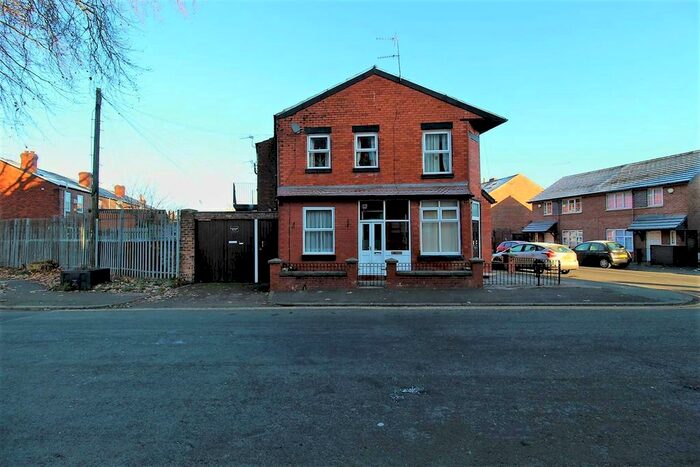 1 Bedroom Flat To Rent In Chapel Street, Levenshulme, Manchester, M19