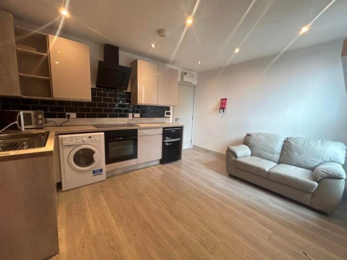 1 Bedroom Property To Rent In Mary Vale Road, Birmingham, B30