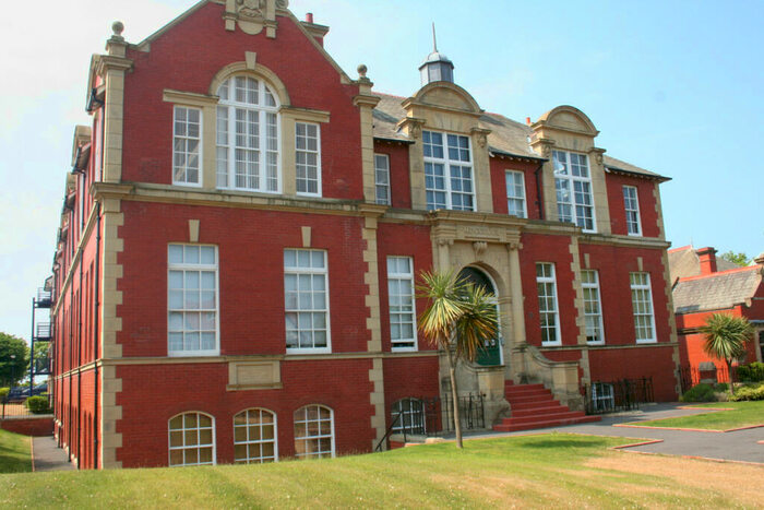 1 Bedroom Apartment To Rent In Clifton Drive South, Lytham St. Annes, FY8