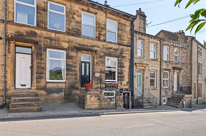 3 Bedroom Terraced House For Sale In Station Road, Holmfirth, HD9