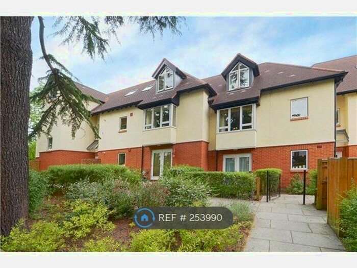 2 Bedroom Flat To Rent In Ormond Avenue, Hampton, TW12