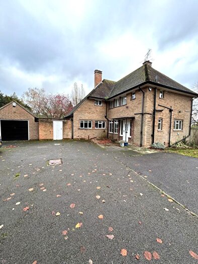 4 Bedroom House To Rent In Kings Croft, Allestree, DE22