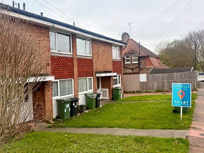 2 Bedroom Terraced House To Rent In Windermere Crescent, Eastbourne, BN22