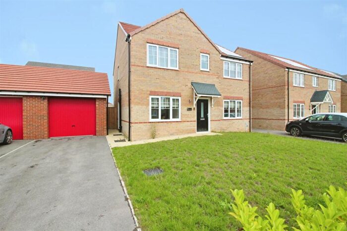 5 Bedroom Detached House For Sale In Quarry Avenue, Micklefield, LS25