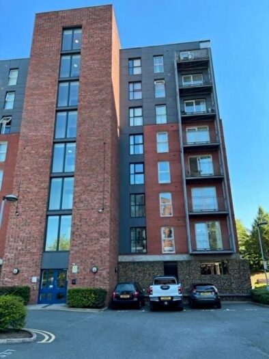 2 Bedroom Flat To Rent In Stillwater Drive, Manchester, M11