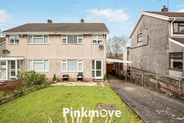 3 Bedroom Semi Detached House For Sale In Grosvenor Road, Bassaleg, Newport, NP10