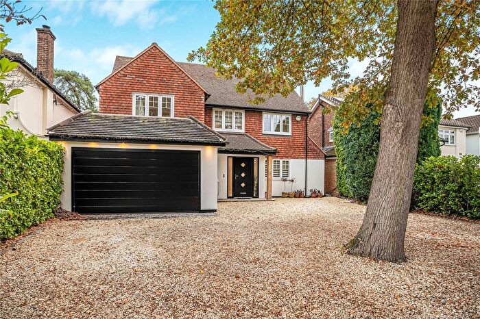 5 Bedroom Detached House For Sale In Woodham Waye, Woking, Surrey, GU21
