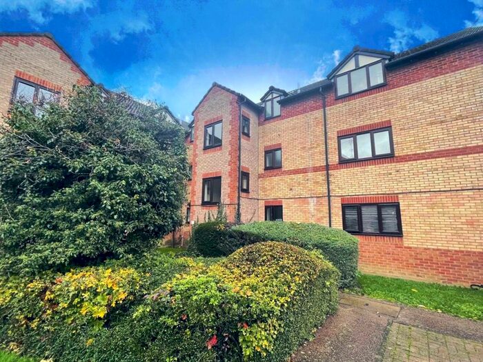 2 Bedroom Flat To Rent In Longworth Close, Banbury, OX16