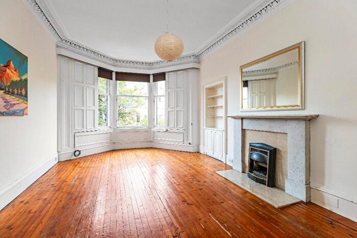 4 Bedroom Flat To Rent In Warrender Park Crescent, Marchmont, Edinburgh, EH9