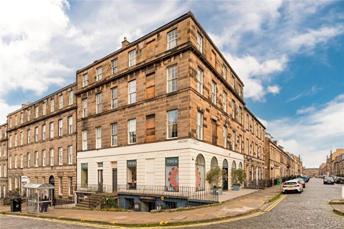 1 Bedroom Apartment For Sale In Howe Street, Edinburgh, Midlothian, EH3