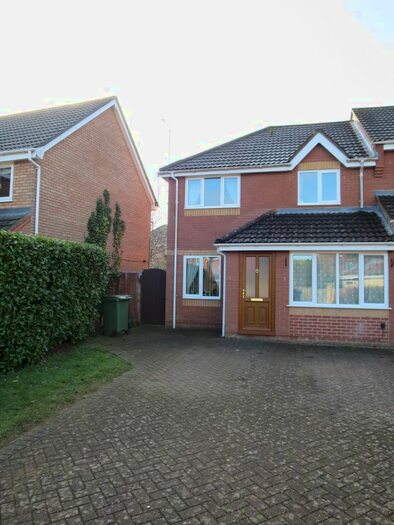 3 Bedroom Semi-Detached House To Rent In Springwood, Taverham, Norwich, Norfolk, Norwich, NR8