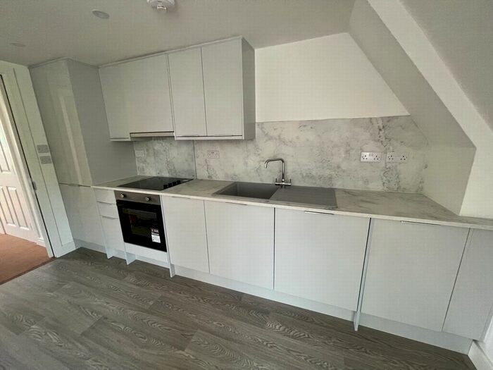 2 Bedroom Flat To Rent In Milton Road, Gravesend, DA12