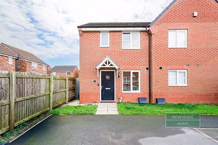 3 Bedroom End Of Terrace House For Sale In Llama Close, Leyland, PR25
