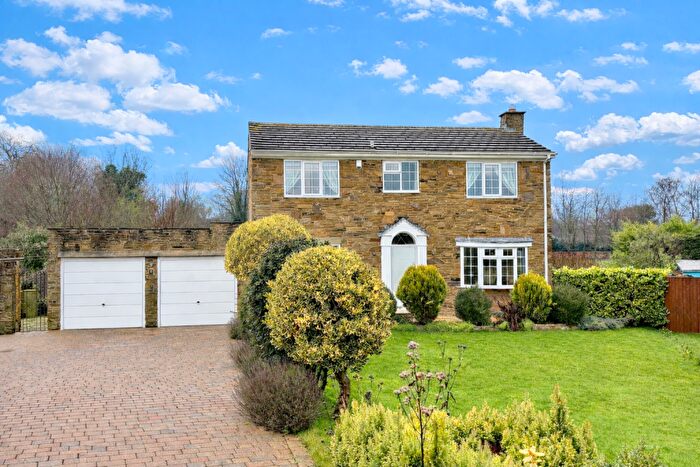 4 Bedroom Detached House For Sale In Boston Spa, Slade Close, LS23