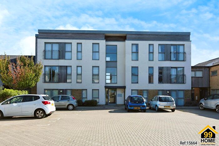 2 Bedroom Flat For Sale In Rowan Close, Gosport, PO13