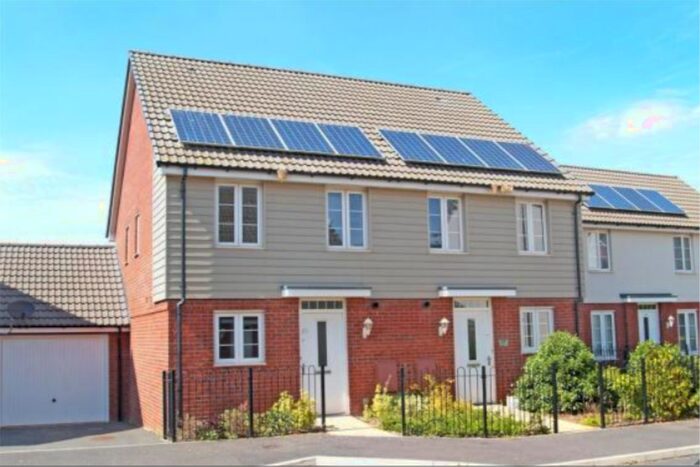 2 Bedroom Semi-Detached House To Rent In Mulligan Drive, Exeter, EX2