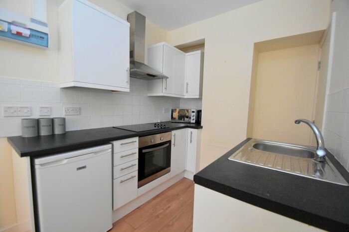 1 Bedroom Flat To Rent In Connaught Road, Roath, Cardiff, CF24