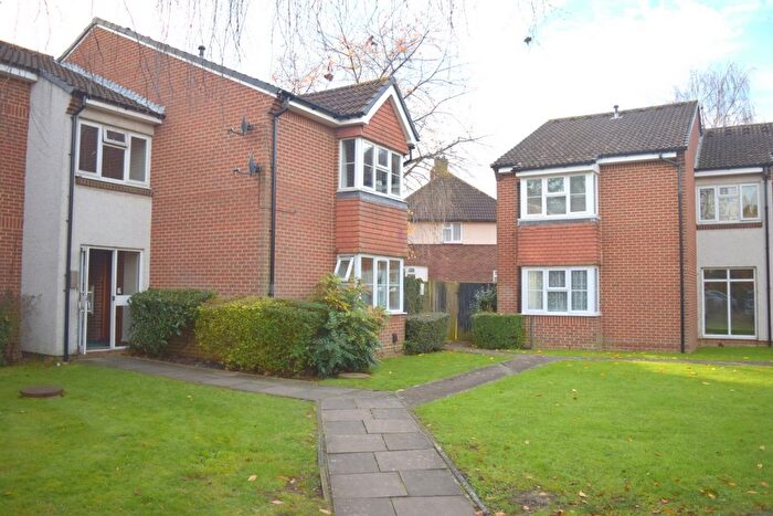 1 Bedroom Studio To Rent In Heatherwood Drive, Hayes, UB4