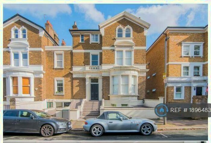 2 Bedroom Flat To Rent In Altenburg Gardens, London, SW11