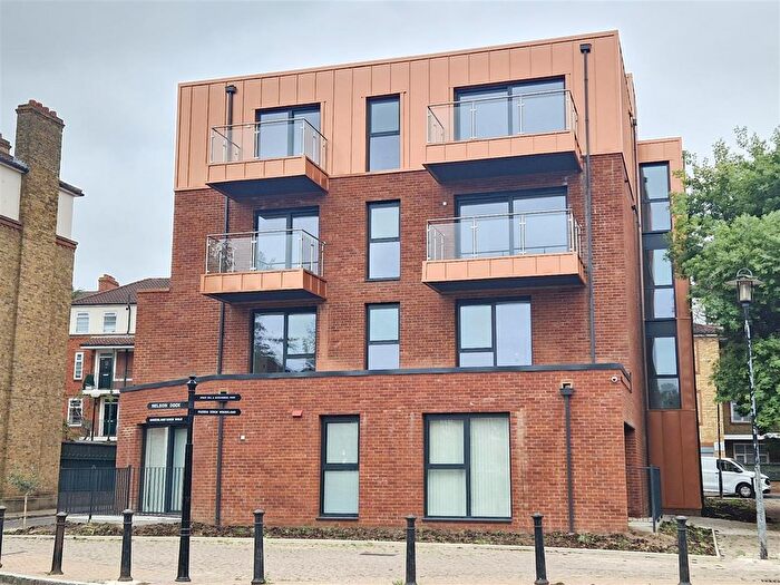 2 Bedroom Flat To Rent In A Rotherhithe Street, London, SE16