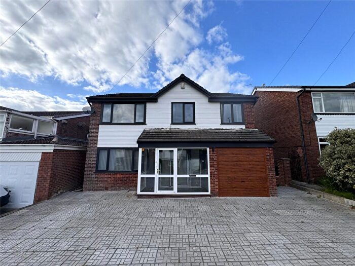 4 Bedroom Detached House To Rent In Hawthorn Road, Rochdale, Greater Manchester, OL11