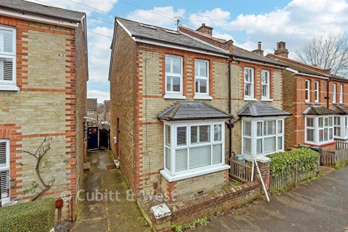 3 Bedroom Semi Detached House For Sale In Osborne Road, Redhill, Surrey, RH1