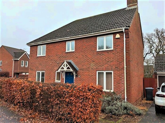 4 Bedroom Detached House To Rent In Creech View, Denmead, Waterlooville, PO7