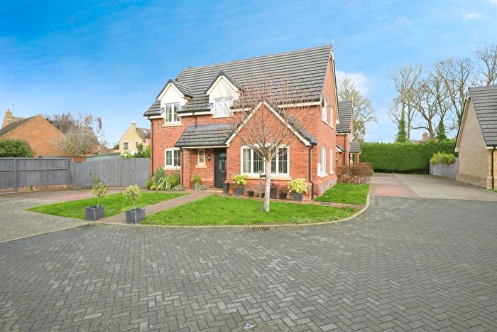 4 Bedroom Semi-Detached House For Sale In Hardwick Court, Holme, Peterborough, PE7