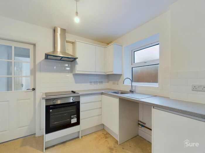 2 Bedroom Flat To Rent In Warwick Avenue, Derby, DE23