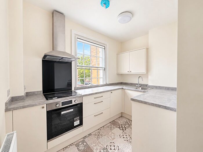 2 Bedroom Flat For Sale In High Street, Royal Wootton Bassett, SN4