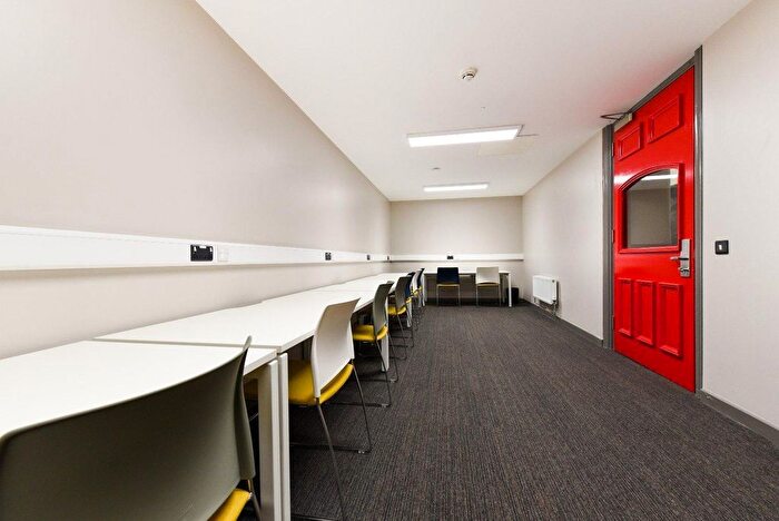 Studio To Rent In College Square East, Belfast, BT1