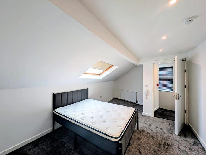 1 Bedroom End Of Terrace House To Rent In Burlington Road, Leeds, West Yorkshire, LS11