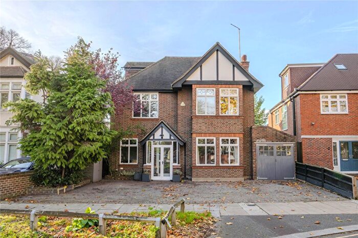 5 Bedroom Detached House For Sale In Cole Park Road, Twickenham, TW1