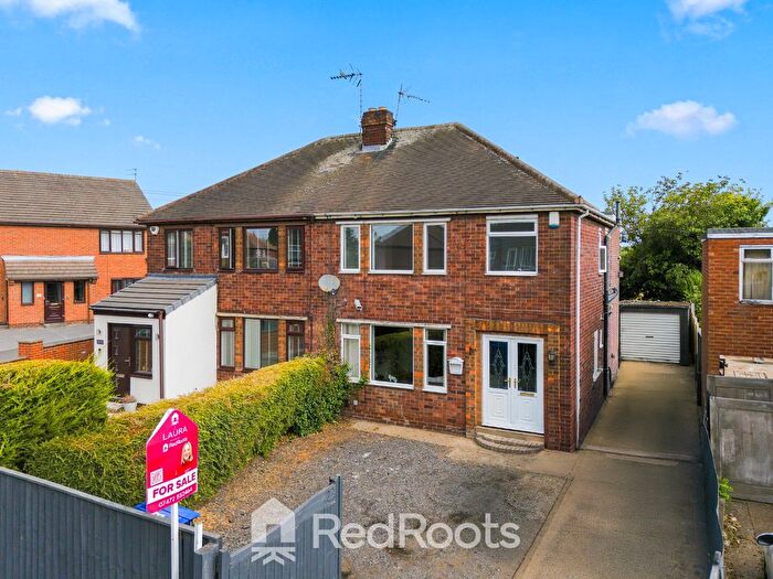 3 Bedroom Semi Detached House For Sale In Stonecross Drive, Sprotbrough, Doncaster, DN5